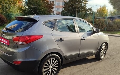 Hyundai ix35 I рестайлинг, 2013 год, 1 500 000 рублей, 8 фотография