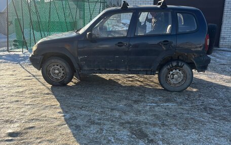 Chevrolet Niva I рестайлинг, 2005 год, 185 000 рублей, 4 фотография