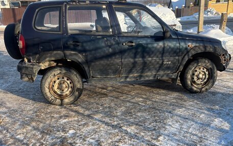 Chevrolet Niva I рестайлинг, 2005 год, 185 000 рублей, 3 фотография