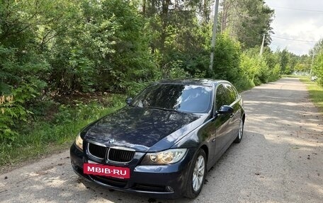 BMW 3 серия, 2005 год, 850 000 рублей, 5 фотография