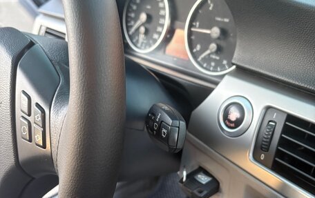 BMW 3 серия, 2005 год, 850 000 рублей, 32 фотография