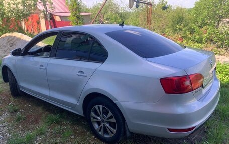 Volkswagen Jetta VI, 2012 год, 670 000 рублей, 7 фотография