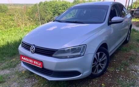 Volkswagen Jetta VI, 2012 год, 670 000 рублей, 5 фотография