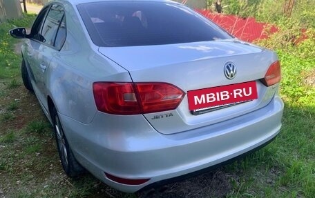 Volkswagen Jetta VI, 2012 год, 670 000 рублей, 12 фотография