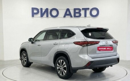 Toyota Highlander, 2021 год, 4 449 999 рублей, 4 фотография