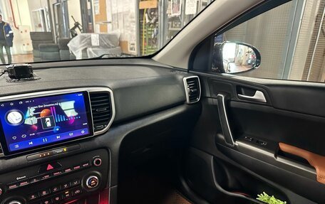 KIA Sportage IV рестайлинг, 2019 год, 2 390 000 рублей, 18 фотография