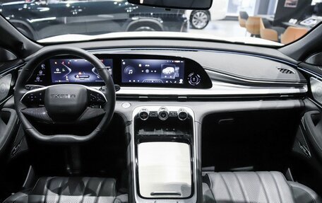 CheryExeed TXL, 2024 год, 3 880 000 рублей, 15 фотография