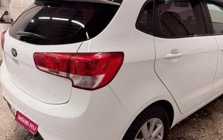 KIA Rio III рестайлинг, 2016 год, 900 000 рублей, 2 фотография