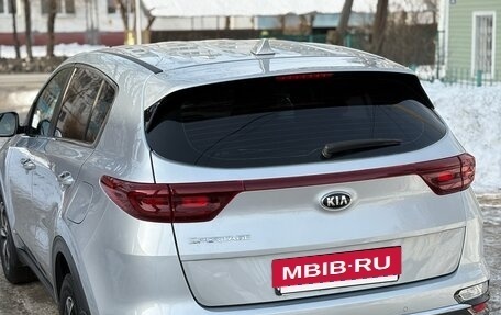 KIA Sportage IV рестайлинг, 2020 год, 2 400 000 рублей, 6 фотография