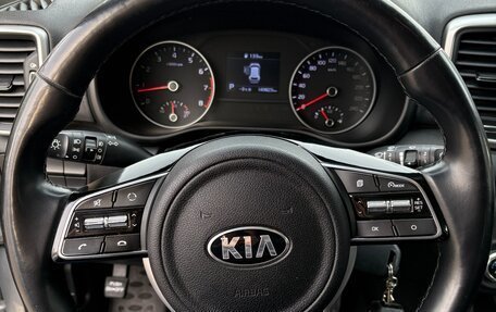 KIA Sportage IV рестайлинг, 2020 год, 2 400 000 рублей, 25 фотография