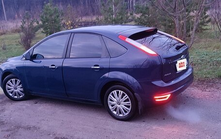 Ford Focus II рестайлинг, 2011 год, 690 000 рублей, 2 фотография