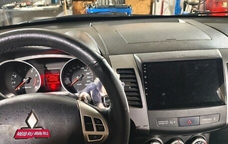 Mitsubishi Outlander III рестайлинг 3, 2007 год, 735 000 рублей, 5 фотография