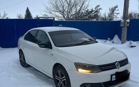 Volkswagen Jetta VI, 2013 год, 839 000 рублей, 9 фотография
