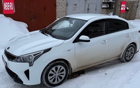 KIA Rio IV, 2020 год, 1 350 000 рублей, 6 фотография