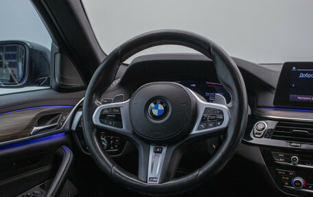 BMW 5 серия, 2019 год, 4 580 000 рублей, 15 фотография