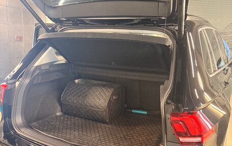 Volkswagen Tiguan II, 2019 год, 2 740 000 рублей, 13 фотография