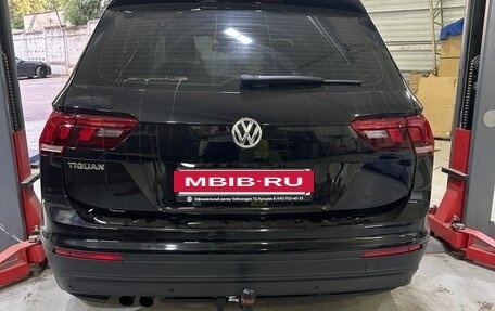Volkswagen Tiguan II, 2019 год, 2 740 000 рублей, 2 фотография