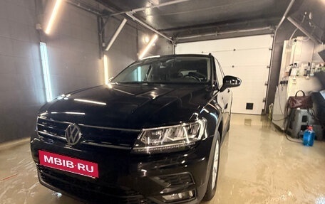 Volkswagen Tiguan II, 2019 год, 2 740 000 рублей, 12 фотография