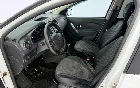 Renault Logan II, 2016 год, 600 000 рублей, 11 фотография