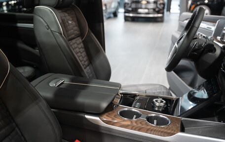 Cadillac Escalade V, 2025 год, 22 990 000 рублей, 15 фотография