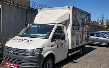 Volkswagen Transporter T6 рестайлинг, 2016 год, 1 900 000 рублей, 8 фотография