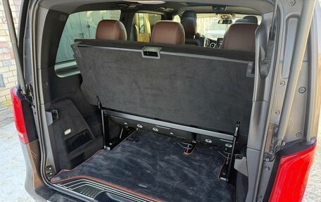 Mercedes-Benz V-Класс, 2016 год, 6 650 000 рублей, 18 фотография