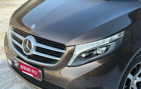 Mercedes-Benz V-Класс, 2016 год, 6 650 000 рублей, 39 фотография