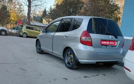 Honda Fit III, 2001 год, 330 000 рублей, 6 фотография