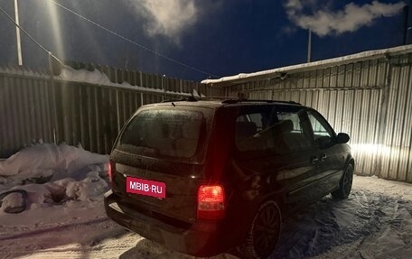 KIA Carnival III, 2005 год, 1 100 000 рублей, 3 фотография