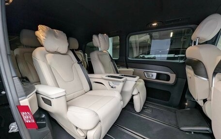 Mercedes-Benz V-Класс, 2025 год, 12 400 000 рублей, 9 фотография