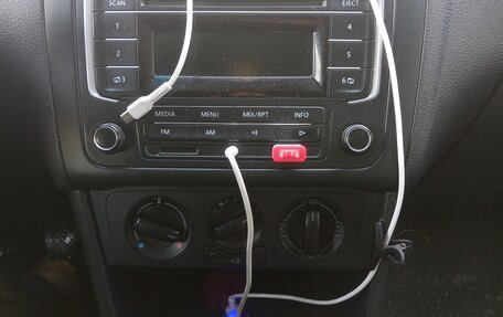 Volkswagen Polo VI (EU Market), 2011 год, 610 000 рублей, 12 фотография