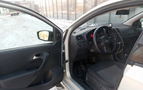 Volkswagen Polo VI (EU Market), 2011 год, 610 000 рублей, 10 фотография