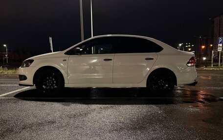 Volkswagen Polo VI (EU Market), 2014 год, 800 000 рублей, 2 фотография