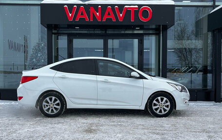 Hyundai Solaris II рестайлинг, 2015 год, 1 090 000 рублей, 5 фотография