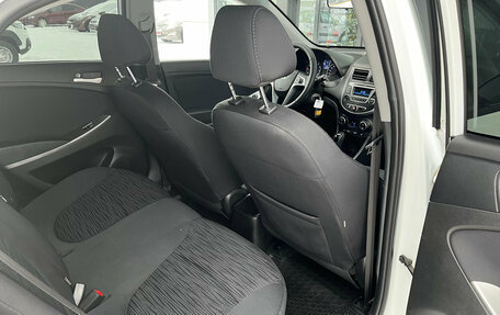 Hyundai Solaris II рестайлинг, 2015 год, 1 090 000 рублей, 15 фотография