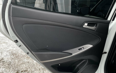 Hyundai Solaris II рестайлинг, 2015 год, 1 090 000 рублей, 14 фотография