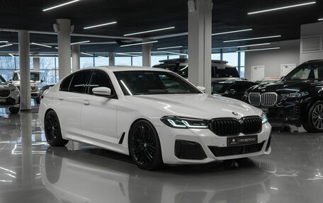 BMW 5 серия, 2021 год, 5 130 000 рублей, 2 фотография