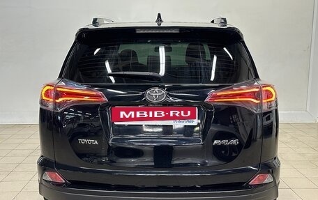 Toyota RAV4, 2018 год, 2 490 000 рублей, 3 фотография