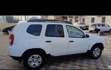 Renault Duster I рестайлинг, 2013 год, 830 000 рублей, 3 фотография