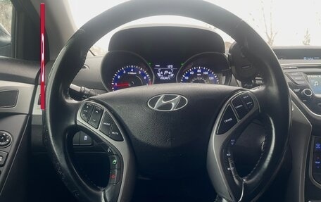 Hyundai Elantra V, 2015 год, 1 000 000 рублей, 4 фотография