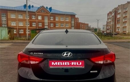 Hyundai Elantra V, 2015 год, 1 000 000 рублей, 12 фотография