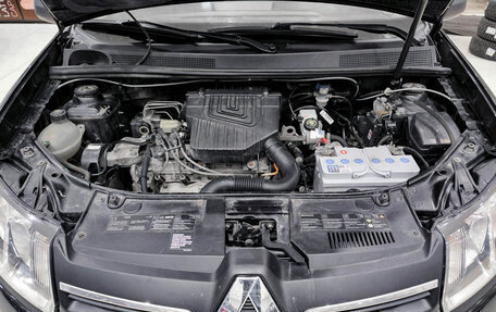 Renault Logan II, 2015 год, 530 000 рублей, 11 фотография