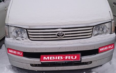 Toyota Regius, 1998 год, 790 000 рублей, 1 фотография