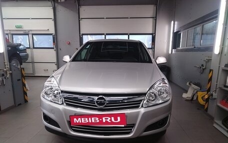 Opel Astra H, 2012 год, 700 000 рублей, 3 фотография