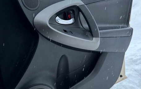 Toyota RAV4, 2008 год, 1 050 000 рублей, 16 фотография