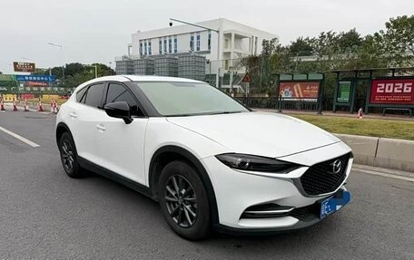 Mazda CX-4, 2023 год, 2 093 000 рублей, 4 фотография