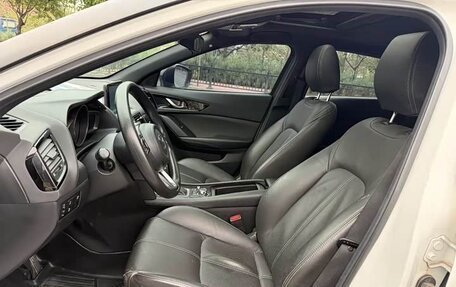 Mazda CX-4, 2023 год, 2 093 000 рублей, 6 фотография