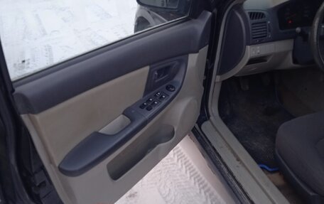 KIA Cerato I, 2005 год, 255 000 рублей, 12 фотография