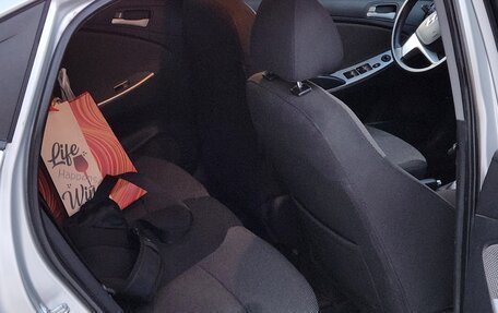 Hyundai Solaris II рестайлинг, 2011 год, 540 000 рублей, 8 фотография