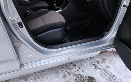 Hyundai Solaris II рестайлинг, 2011 год, 540 000 рублей, 10 фотография